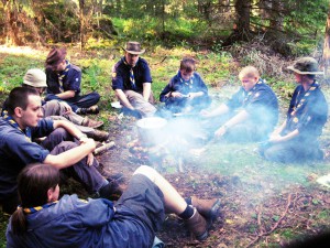 Sommerfahrt in Finnland 2008 – gemeinsames Warten auf das Abendessen