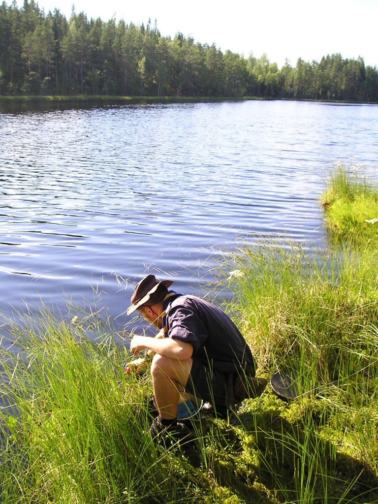 finnland-2008-moorseewasserschoepfen